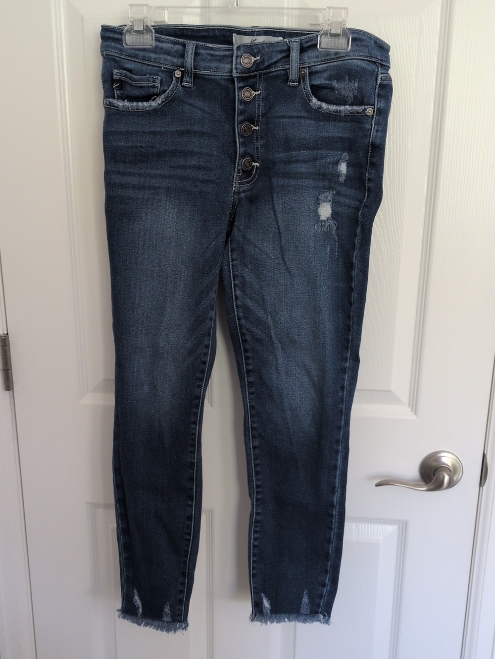 KanCan Distressed Ankle Jeans With Button Fly - 9/28